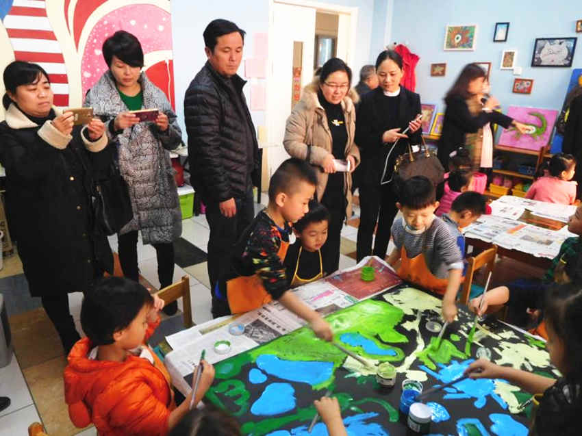 凝心聚力促發(fā)展，共繪藍(lán)圖譜新篇——菏澤市中華職教社文化教育專委會委員共商教育發(fā)展大計(jì)